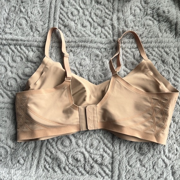 Nude Honeylove Wireless Bra - Picture 4 of 9